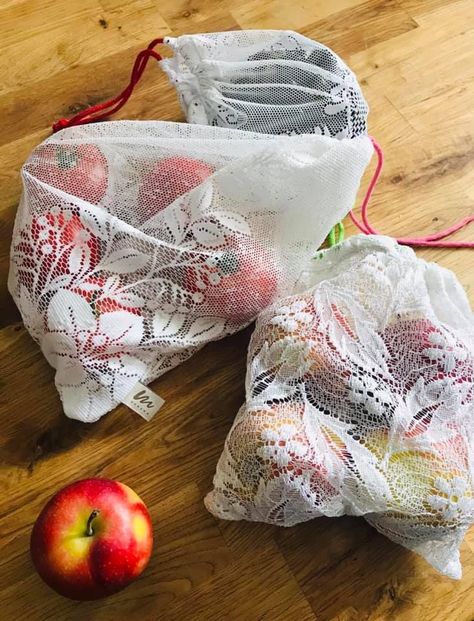 Lace Curtain Veggie Bags DIY...... Reusable Produce Bags, Zero Waste Kitchen, Sustainable Kitchen, Sustainable Products, Eco Friendly Bags, Produce Bags, Living Ideas, Reuse Recycle, Reusable Grocery Bags