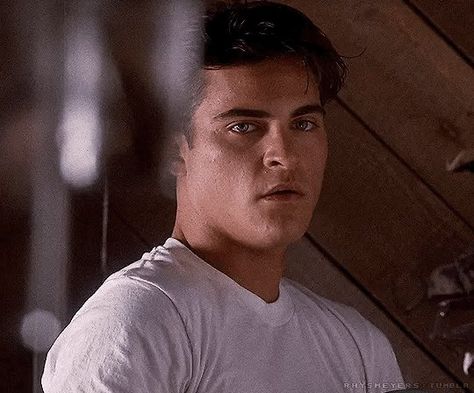 lydia on Twitter: "oh uhhh hmmm yes sir !!… " Joaquin Phoenix Gladiator, Face Study, Joaquin Phoenix, Film Art, Most Beautiful Man, Pretty Face, Celebrity Crush, Phoenix, Actors