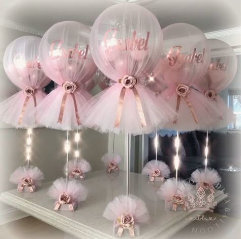 Balloon Centrepiece, Tulle Balloons, Ballerina Baby Showers, Idee Babyshower, Ballerina Birthday Parties, Baby Shower Deco, Halloween Tattoo, Girl Baby Shower Decorations, Birthday Balloon Decorations