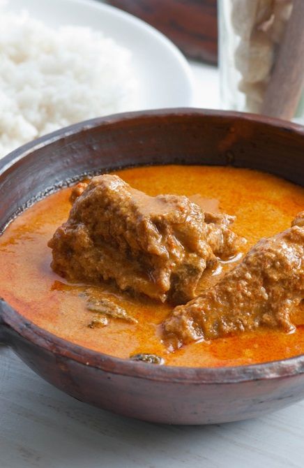 GULAI AYAM (chicken curry) [Indonesia] [asianrecipes4u] Spice Photography, Indonesian Dishes, Regional Recipes, Berbuka Puasa, Ayam Bakar, Curry Dishes, Malaysian Food, Thai Curry, Favourite Food