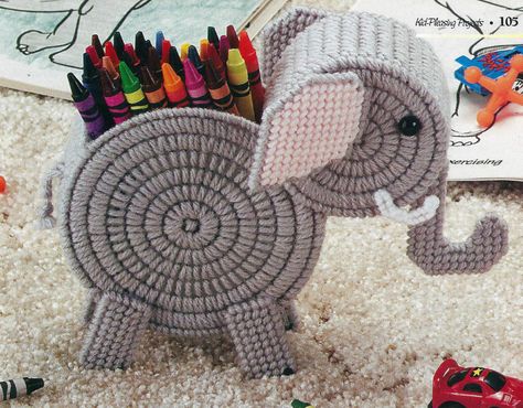 Free Plastic Canvas, Plastic Canvas Elephant Pattern, Plastic Canvas Organizer, Plastic Canvas Ideas Projects, Plastic Canvas Free Patterns, Plastic Canvas Patterns Free Easy, Elephant Crafts, Crayon Holder, Plastic Canvas Stitches