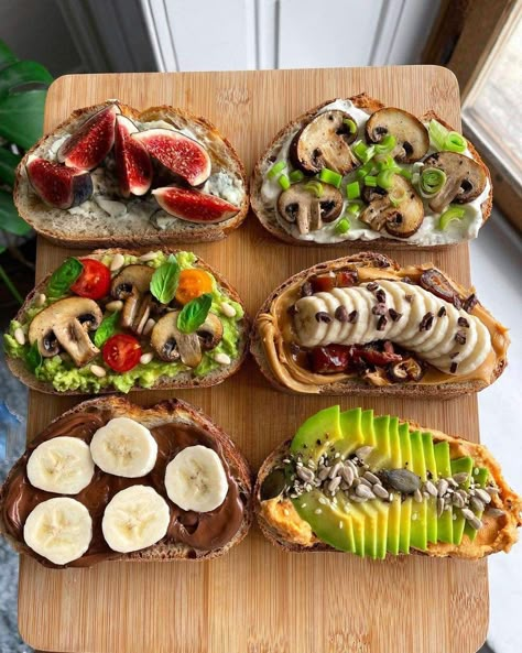 Open Sandwich Ideas, Vegan Blue Cheese, Open Sandwich, Were Moving, Sautéed Mushrooms, Hazelnut Chocolate, Brunch Restaurants, Bagel Sandwich, Sandwich Ideas