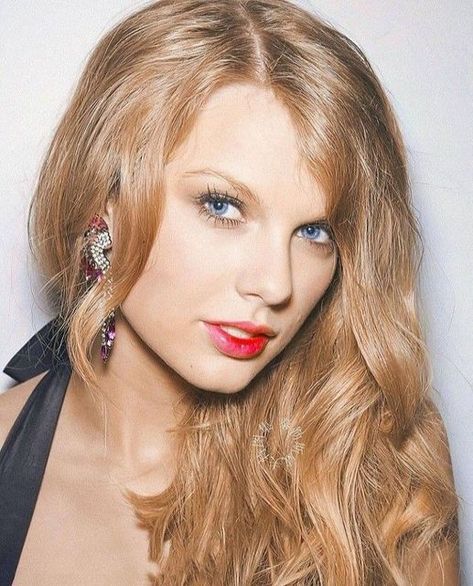 Taylor Swift Brown Hair, Folklore Evermore, Swift Photo, Taylor Swift Videos, Taylor Swift Fan, Taylor Swift 13, Taylor Swift Quotes, Taylor Swift Pictures, I Made It