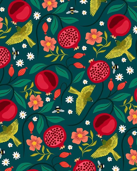 Ladybug Color Palette, Fruits Design, Pomegranate Print, Print Pattern Design, Surface Pattern Design Inspiration, Fruits Pattern, Pomegranate Art, Dragon Wallpaper Iphone, Pattern Fruit