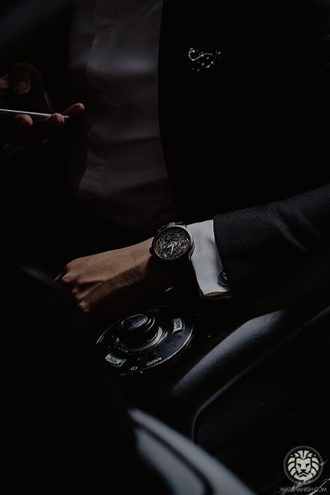 Tattoed Man Aesthetic, Men Luxury Lifestyle, Speedmaster 57, Mens Luxury Lifestyle, Double Exposition, Gentleman Aesthetic, Twisted Series, Luxury Aesthetic, Aesthetic Guys