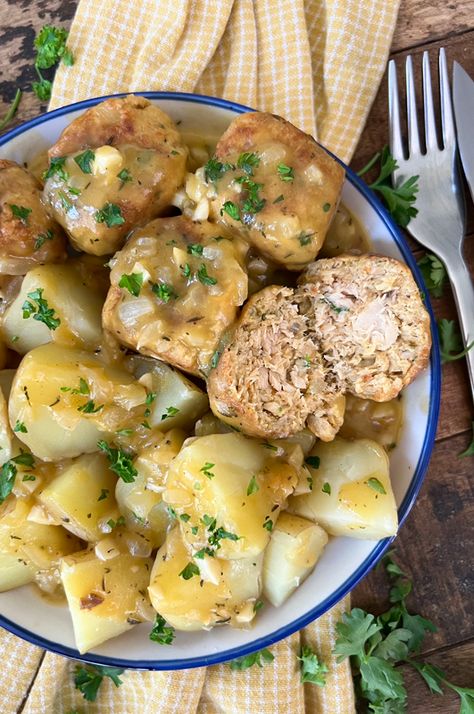 Salmon Meatballs, Healthy Tuna Salad, Canned Salmon, Plain Bread, Large Fries, Seafood Stew, Egg Salad Sandwiches, Fish Fillet, Just Cooking