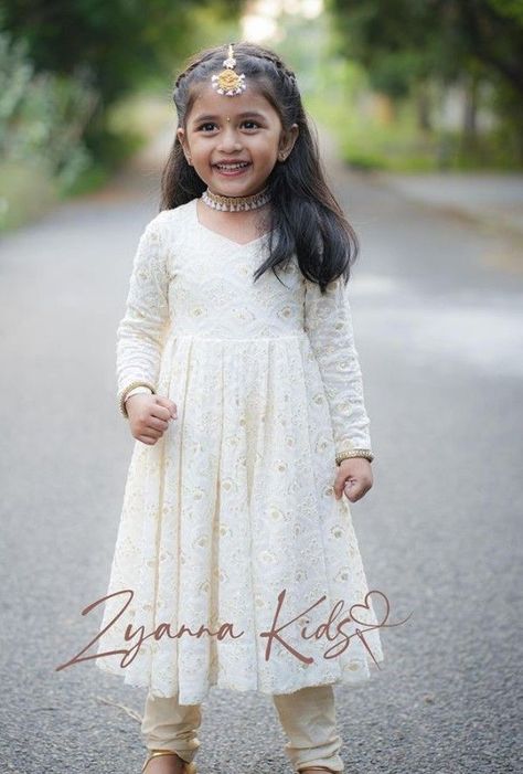 Indian Wear For Kids Girl, Kids Girls Dresses Indian, Simple Frock Designs For Kids, Baby Girl Indian Dress, Kids Anarkali Dress, Simple Frocks For Kids, White Frocks For Kids, Baby Frocks Designs Party Wear, Girls Traditional Dresses