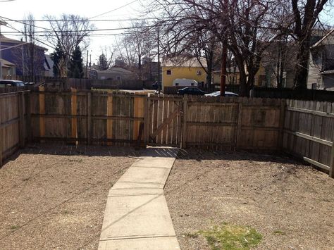 The neighbors probably peer through the fence just to catch a glimpse of her amazing backyard transformation! Budget Backyard Makeover, Backyard Refresh, Diy Budget Backyard, Backyard Transformation, Deck Makeover, Amazing Backyard, Diy Budget, Diy Deck, Patio Makeover