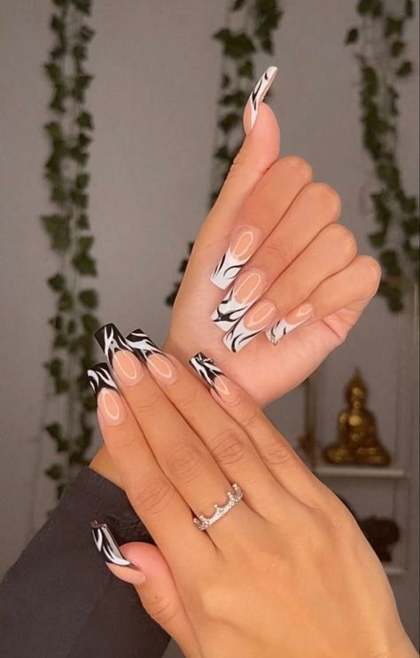 White Nails With Black Swirls, Black And White Swirl French Tip Nails, Black Nails White Swirl, Black Nails With White Swirls, White And Black Squiggle Nails, White French Nails, French Manicures, Black Nail Art, White French Tip