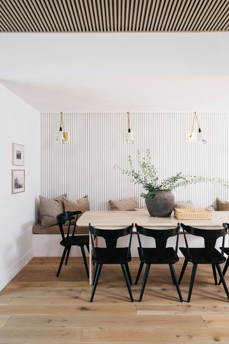 #DownToEarthProj | THELIFESTYLEDCO Portfolio — THELIFESTYLEDCO Shop Banquette Seating In Kitchen, Dining Room Bench Seating, Black Dining Room Chairs, Kitchen Banquette, Interior Design Dining Room, Black Dining Room, Dining Room Interiors, Oak Dining Chairs, Banquette Seating