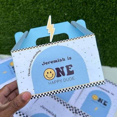 One happy dude party box 😀😁🤩🤪🙂😇 One Cool Dude First Birthday Party, One Happy Dude Party, One Happy Dude, Party Stationery, Party Box, February 22, Party In A Box, Custom Party, Candy Bags