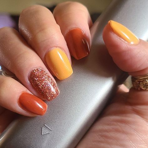 Wedding Nails For Bride Color, Revel Halloween Nails, Fall Gel Dip Nails, Gelish Nails Colors Fall, Fall Skittle Manicure, Bright Fall Nails 2023, Orange And Yellow Fall Nails, Revel Fall Nails, Revel Fall Nail Ideas