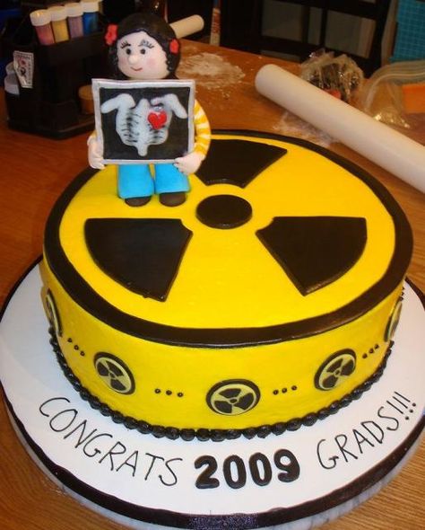 so cute Radiology Graduation, Rad Tech Week, Radiology Tech, Radiology Technologist, Nuclear Medicine, Rad Tech, Graduation Cake, Cake Pictures, Congrats Grad