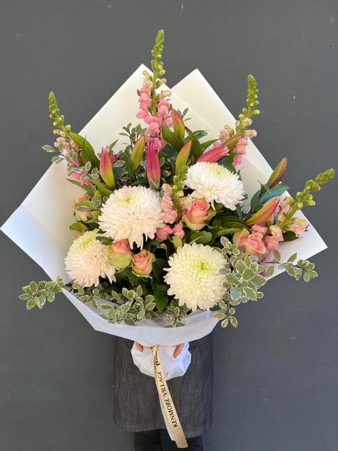 Bouquet pink and white. Brisbane florist. Open 7 days a week. Tulip And Snapdragon Bouquet, Snap Dragon Floral Arrangement, Snapdragon Bouquet, Bouquet Pink And White, Market Bouquets, Snapdragon Flowers, Luxury Bouquet, September Flowers, Lily Bouquet