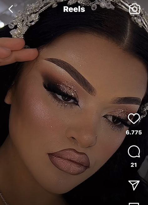 Full Glam Makeup Looks Glitter, Full Face Glam, Arabic Make-up, Photographic Makeup, Birthday Makeup Looks, Sparkly Makeup, Makeup Glitter, Birthday Makeup, Glam Makeup Look