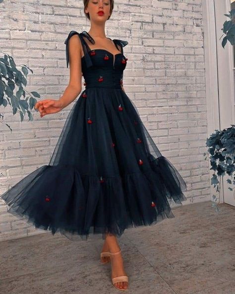 Oc Clothes, Tulle Skirts Outfit, Jewelry Casual, Elegant Dresses Classy, Club Night, Boho Dresses, Flare Sleeves, Stylish Party Dresses, Pretty Prom Dresses