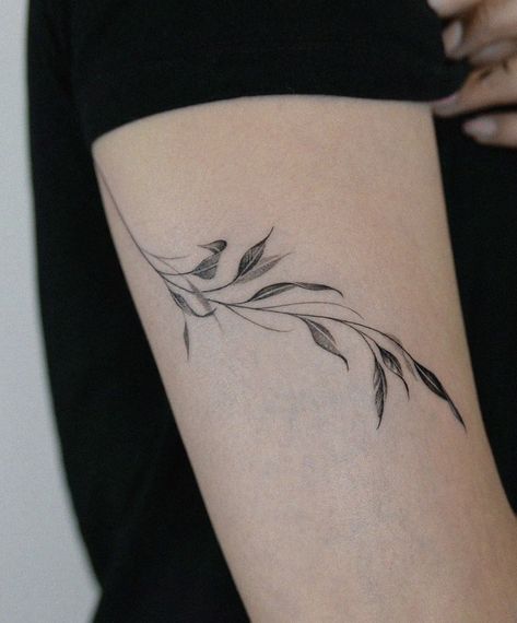 Oak Leaf Tattoos, Willow Tree Tattoos, Wrap Around Tattoo, Vines And Flowers, Wrap Tattoo, Ear Tattoo Ideas, Branch Tattoo, Vine Tattoos, Stylist Tattoos