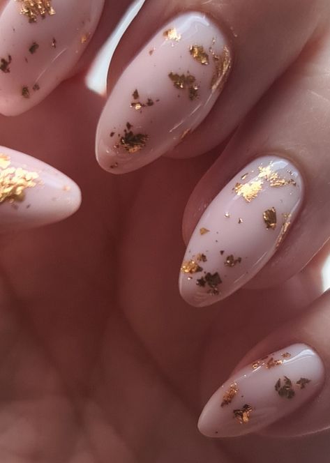 Gold Flake Nails Pink, Chrome Nails With Gold Flakes, Milky Nails Gold Foil, Light Pink Nails With Gold Flakes, Milky White Nails With Gold Flakes, Nail Ideas With Foil Flakes, How To Use Gold Foil Flakes On Nails, Nail Design With Gold Flakes, White And Gold Flake Nails