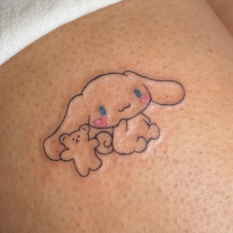 누리 on Instagram: “Ok literally so cute I miss doing Sanrio stuff sooo much!! Fresh cinnamoroll!! Swipe to see healed tattoos on @notlily_00 🥺🥺❤️❤️” Cinnamoroll Tattoo, Drawn Tattoos, Saved Tattoo, Hello Kitty Tattoos, Cute Tats, Sanrio Stuff, Sharpie Tattoos, Kawaii Tattoo, Cute Little Tattoos