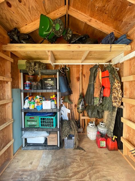 She Shed Loft Storage Ideas, Shed Roof Storage Ideas, Overhead Shed Storage, Shed Ceiling Storage, Shed Loft Storage Ideas, Small Shed Ideas Interiors, Shed Add On Ideas, Workout Shed Backyard, Shed Loft Ideas