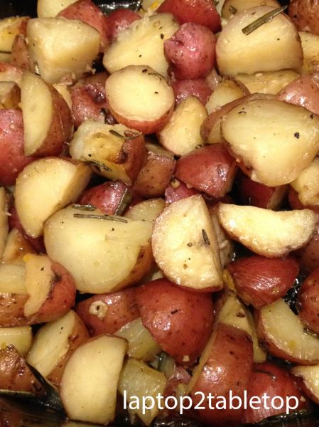 Red Potatoes In Crockpot, Red Skin Potatoes Recipe, Roasted Baby Red Potatoes, Potato Recipes Crockpot, Takeout At Home, Cooking Red Potatoes, Stir Fry Vegetables, Baby Potato Recipes, Crockpot Side Dishes