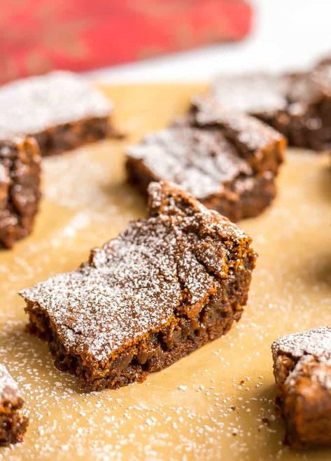 Whole wheat gingerbread cookie bars Gingerbread Bars, Gingerbread Cookie Bars, Heart Healthy Desserts, Christmas Yummies, Food On The Table, Sweet Dips, Festive Desserts, Ginger Recipes, Gingerbread Cookie