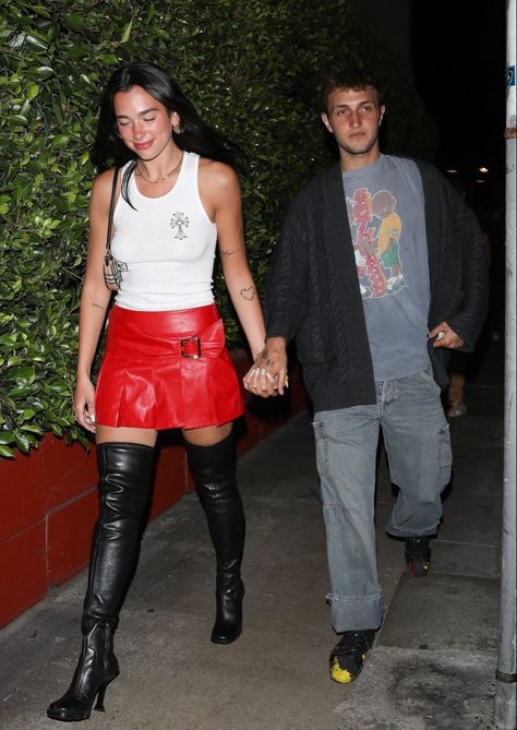 Anwar Hadid Style, Dua Lipa And Anwar Hadid, Anwar Hadid, Dua Lipa, Best Jeans, Leather Outfit, Beautiful Soul, Santa Monica, Lana Del Rey