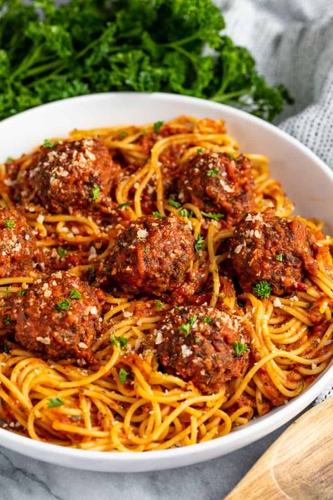 The Best Baked Meatballs Best Baked Meatballs, Meatball Board, Meatball Dinners, Meatballs Beef, Making Meatballs, Baked Meatballs, Stay At Home Chef, Meatball Bake, Mama Recipe