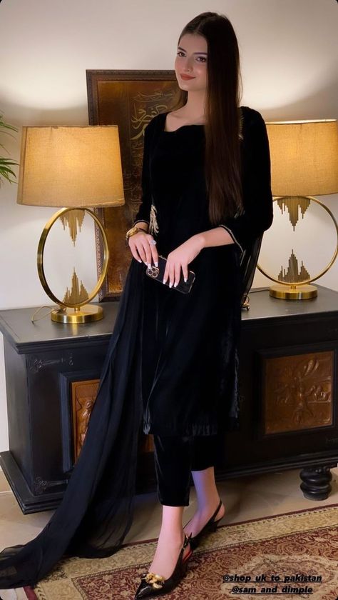 #black party wear #black dress for girls #girls black dp Luxurious Rings, Fancy Black Dress, Pakistan Dress, Black Party Dress, Velvet Dress Designs, Pakistani Fashion Casual, Pakistani Wedding Outfits, Stylish Short Dresses, Desi Fashion Casual