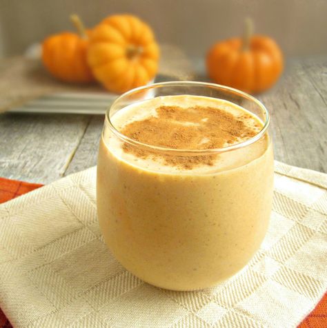 Hungry Couple: Pumpkin Pie Smoothie Pumpkin Pie Protein Smoothie, Easy Protein Smoothie Recipes, Pumpkin Pie Protein Shake, Chai Smoothie, Pumpkin Smoothie Recipe, Pumpkin Pie Protein, Healthy Pumpkin Pies, Pumpkin Pie Smoothie, Pumpkin Smoothie