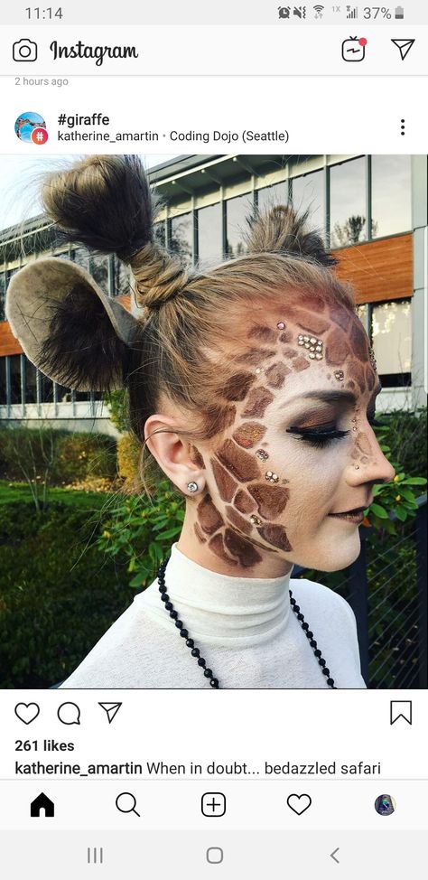 Wild Animal Costume Diy, Diy Jungle Costume, Diy Animal Costume Women, Diy Safari Costume, Zebra Costume Women, Jungle Costume Women, Safari Costume Diy, Giraffe Costume Diy, Diy Zebra Costume