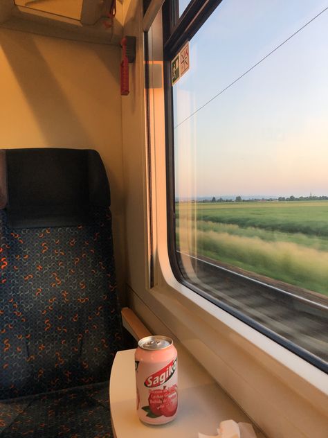 Train Trip Aesthetic, Train Aesthetic, Train Window, Train Trip, Story Ideas Pictures, Train Ride, Holiday Planning, Window View, Aesthetic Photography Nature