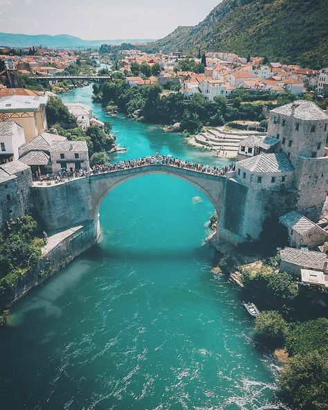 amazing travel’s Instagram profile post: “The bridge of fairytales ~ Mostar, Bosnia and Herzegovina  Follow @ig_amazingtravel . . Credits: @adventure_cal Amazing!  #mostar #bosnia…” Mostar Bridge, Cavo Tagoo Mykonos, Old Bridge, Voyage Europe, Destination Voyage, Marmaris, Beaches In The World, Beautiful Places In The World, Wanderlust Travel