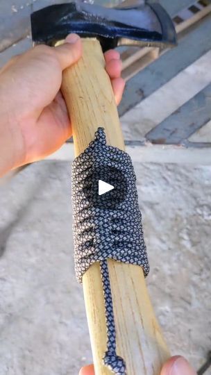 1.8M views · 28K reactions | One of the great twisted Paracord knot. #knottying #spanishbowline #truckerhitch #reels #basicknots #siberianhitch #butterflyknot #knots  #Bowline #clovehitch | Enterhad9 | Enterhad9 · Original audio Paracord Instructions, Survival Knots, Knot Tying, Paracord Knots, Paracord Projects, Butterfly Knot, Macrame Cord, Tie Knots, Paracord