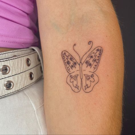 Cartoon Butterfly Tattoo, Butterfly With Eyes Tattoo, Dainty Butterfly Tattoo, Simple Tats, Cute Tats, 100 Tattoo, 3 Tattoo, Cartoon Butterfly, Simple Tattoo Designs