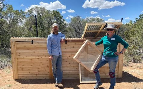 Community Composting – NM Healthy Soil Working Group Community Compost, Community Composting, Healthy Soil, Urban Agriculture, Community Garden, Community Park, Experiential Learning, Backyard Farming, Soil Improvement