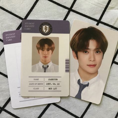 Student Id Card Aesthetic, Identity Card Aesthetic, School Id Template Layout, Id Card Template Aesthetic, Id Layout, Id Card Design Kpop, Kpop Id Card, Corkboard Design, Nametag Ideas