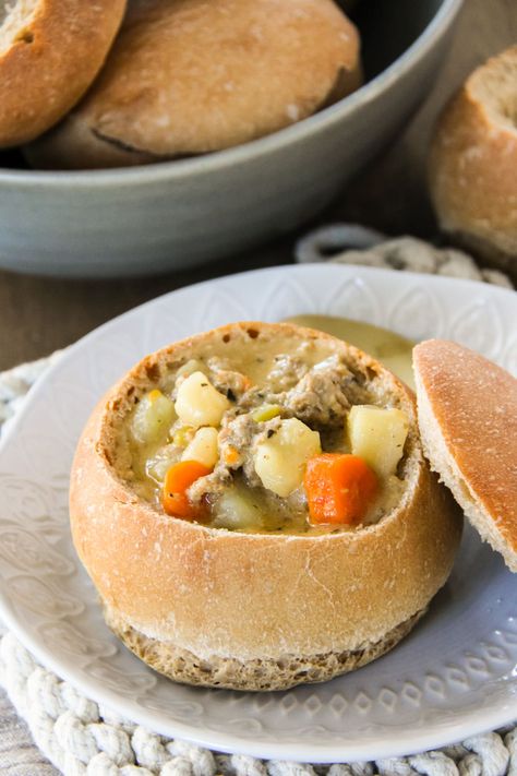 Thick Soups, Bread Machine Mixes, Bread Bowl Soup, Bread Machine Bread, Homemade Bread Bowls, Soup Bread, Bread Bowl Recipe, Sausage Potato Soup, Pretty Life