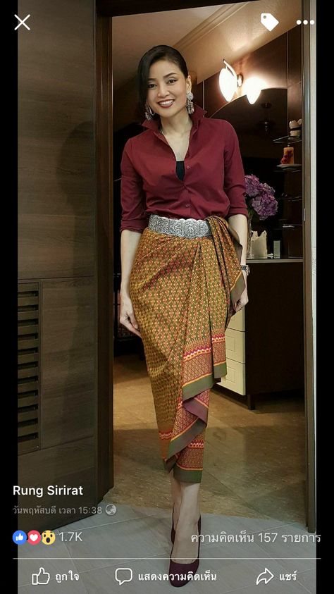 Batik Skirt Outfits, Thai Outfits Casual, Washi Dress, Pantalon Thai, South African Traditional Dresses, Thailand Dress, Thai Silk Dresses, Kebaya Modern Dress, Batik Skirt