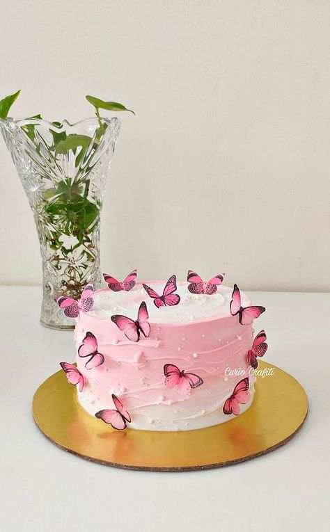 Cake Butterfly, Wave Cake, Cake Designs For Girl, Cake Designs For Kids, Whipped Cream Cakes, 14th Birthday Cakes, Edible Butterfly, Butterfly Birthday Cakes