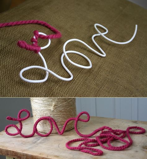 Yarn wrapped wire words. Cer Nocturn, Wire Board, The Word Love, Diy Yarn, Diy Letters, Diy Simple, Word Love, Yarn Diy, Crafty Craft