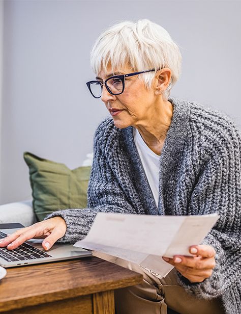 Messy pixie hairstyle for older women with glasses Pixie With Glasses Over 50, Women With Glasses, Short Hair Glasses, Grey Hair And Glasses, Grey Hair With Bangs, Hairstyles For Older Women, Short Hairstyles Fine, Messy Pixie, 2023 Hair