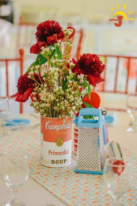 1950s Bridal Shower Theme, Pounding Shower Ideas, 1940s Birthday Party Theme, Pantry Shower Ideas, Kitchen Shower Ideas, Kitchen Shower Decorations, Retro Party Ideas, Kitchen Party Decorations, 1950s Bridal Shower