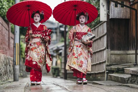 Cómo es el traje tradicional japonés, el kimono — Mi Viaje Japan Tips, Japan Honeymoon, Visit Kyoto, China Culture, Design Japonais, Japan Itinerary, Madame Butterfly, Kyoto Travel, Tsukiji