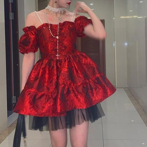 Red Puffy Dresses, Long Sleeve Grunge, Short Puffy Dresses, Puffy Sleeves Dress, Early 2000s Aesthetic, Y2k Fashion Aesthetic, Mini Frock, Magical Girl Outfit, Skirt Aesthetic