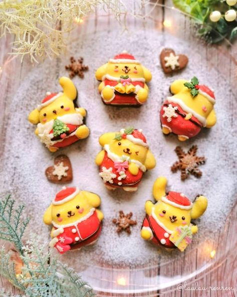 Kawaii Christmas Dessert, Christmas Pompompurin, Kawaii Treats, Santa Chocolate, Kawaii Desserts, Sanrio Christmas, Christmas Pastries, Sanrio Stuff, Kawaii Dessert