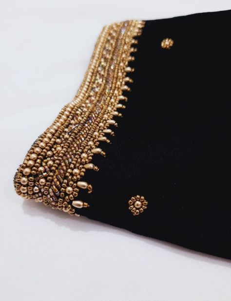 www.alankrutha.in Black Velvet Blouse Design, Velvet Blouse Design, Sarees Design, Black Velvet Blouse, Boat Neck Blouse, Diy Clothes Design, Velvet Blouses, Designer Blouse, Key Hole