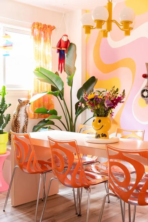 Maximalist Dining Room, Ikea Fans, Colorful Maximalist, Hallway Paint, Rainbow House, Face Flower, Dining Room Paint, Maximalist Home, Dopamine Decor