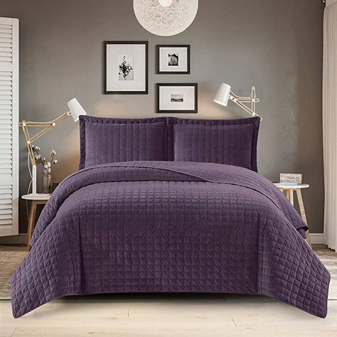 Purple King, Purple Quilt, Warm Bedding, Velvet Bedspread, Hotel Bedding, Floral Comforter Sets, Velvet Purple, King Size Blanket, Purple Quilts