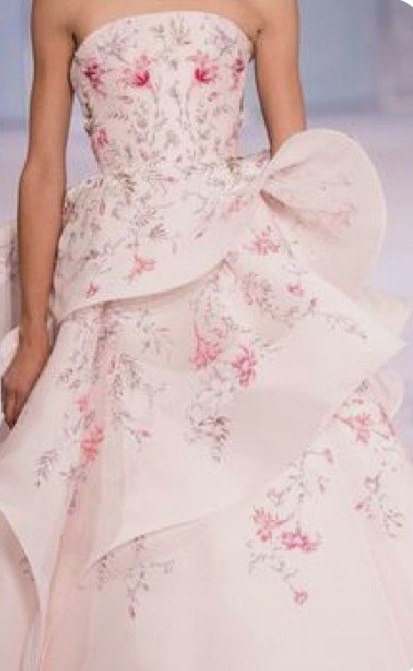 2016 Couture, Haute Couture Details, Ralph Russo, Moda Vintage, Couture Gowns, Gorgeous Gowns, Fall 2016, Beautiful Gowns, Fancy Dresses